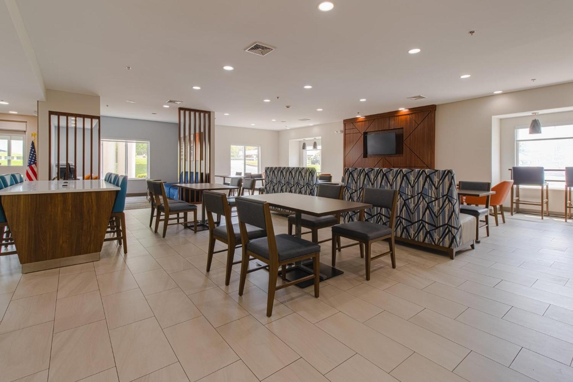 Holiday Inn Express Hartford-Newington By Ihg Eksteriør bilde