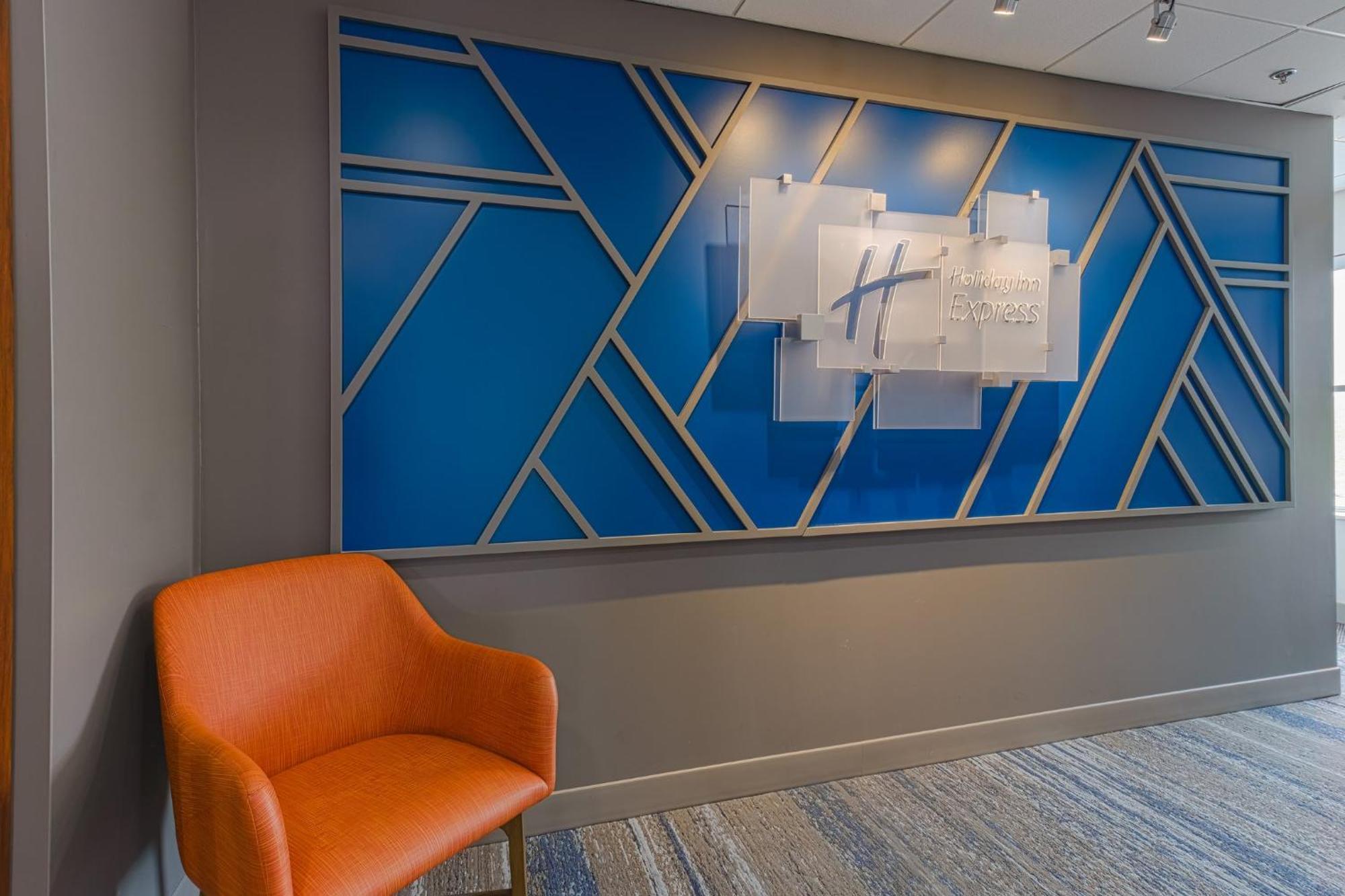 Holiday Inn Express Hartford-Newington By Ihg Eksteriør bilde
