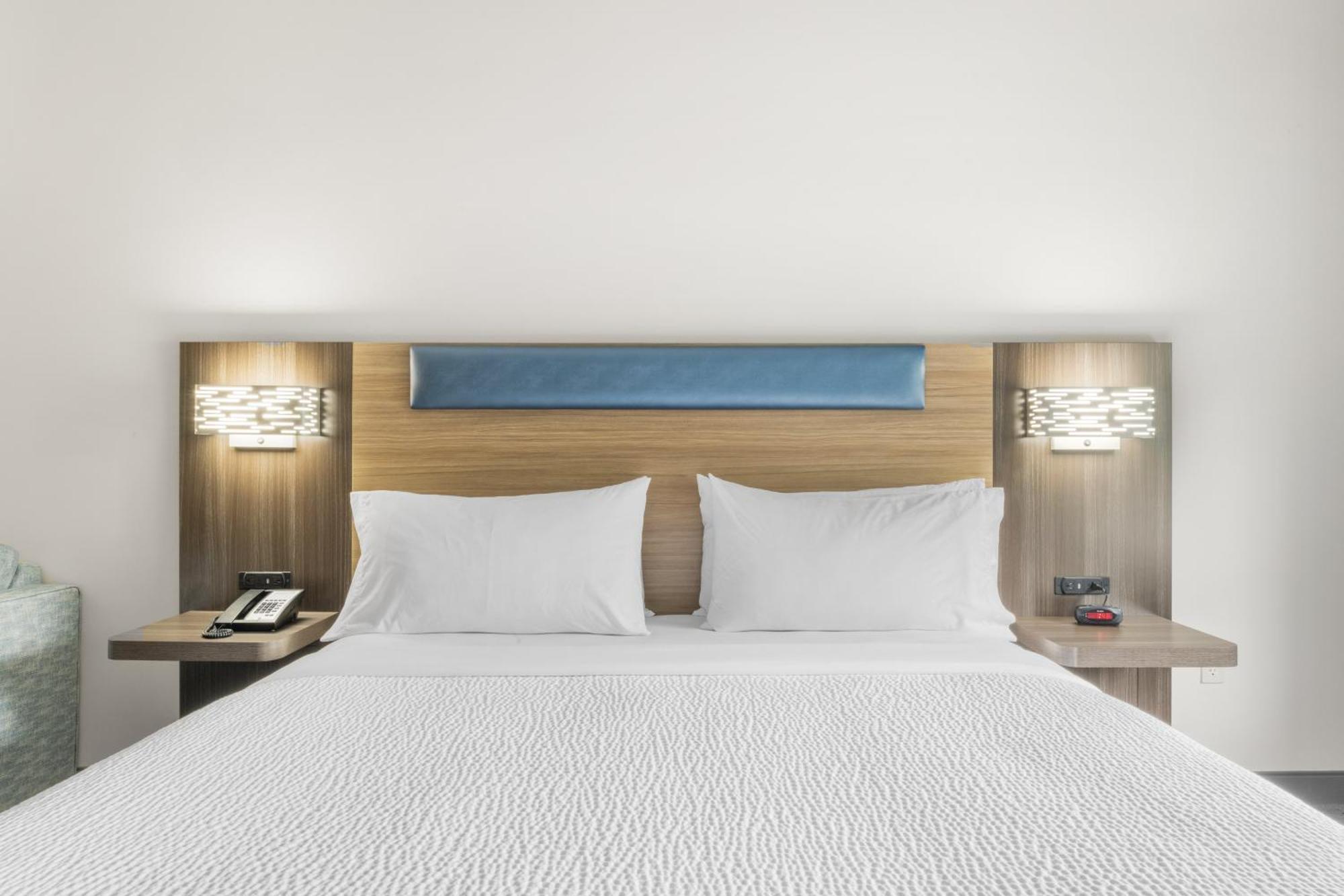 Holiday Inn Express Hartford-Newington By Ihg Eksteriør bilde