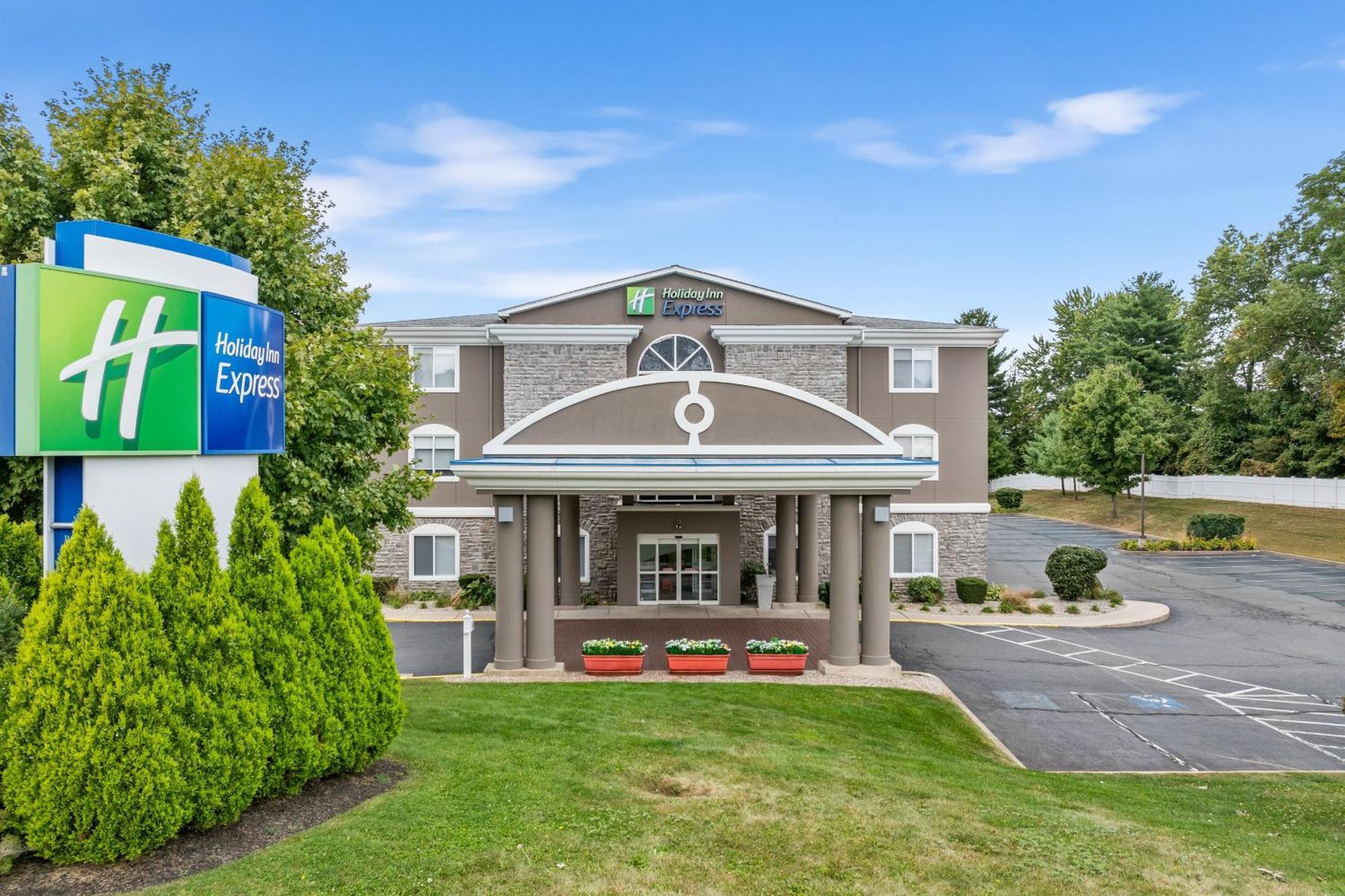 Holiday Inn Express Hartford-Newington By Ihg Eksteriør bilde