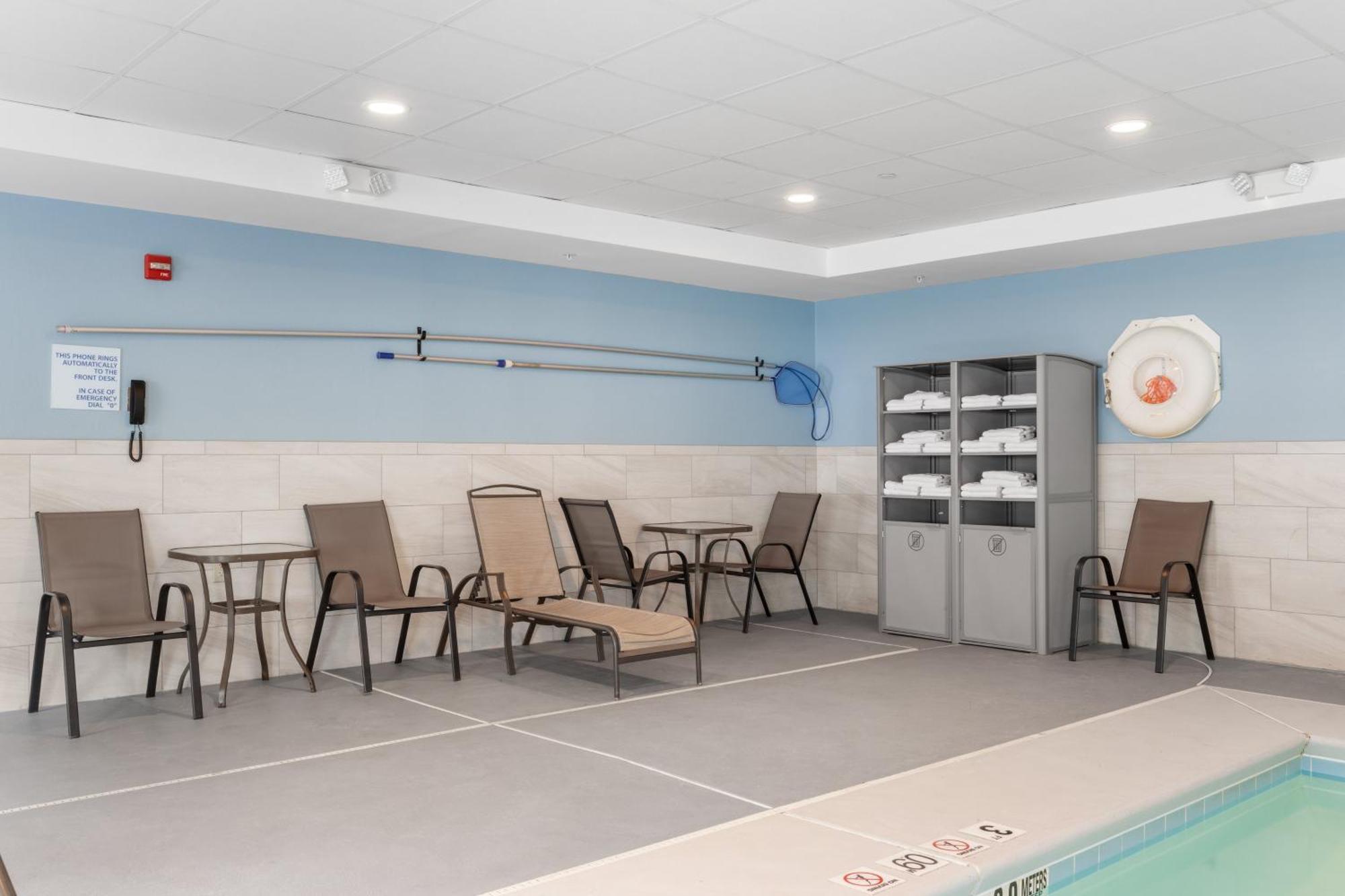 Holiday Inn Express Hartford-Newington By Ihg Eksteriør bilde